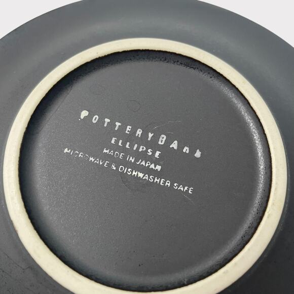 Pottery Barn Ellipse Saucer Dishes Set of 5 Black Made in Japan Stoneware 6" - Picture 8 of 10